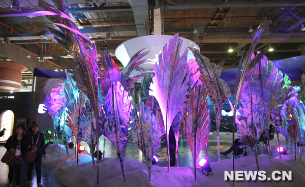 Avec une superficie de 26 000 m&sup2;, soit 3,5 terrains de football, et les quatre fa&ccedil;ades ayant une surface totale de 9500m&sup2;, la hauteur int&eacute;rieure du pavillon atteignant 9 m&egrave;tres, le pavillon collectif de l'Afrique sera le plus grand pavillon des 11 pavillons collectifs de l'Exposition universelle de Shanghai 2010.