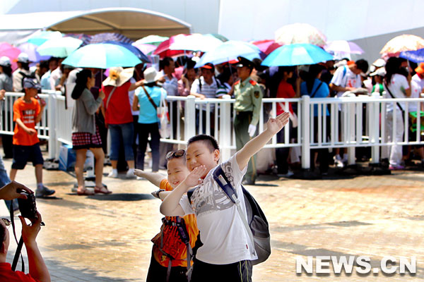 Huit millions de personnes ont visit&eacute; l'Exposition universelle de Shanghai depuis son ouverture le 1er mai, a-t-on appris lundi des statistiques officielles de l'exposition.