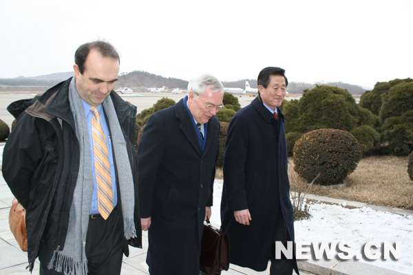 L'&eacute;missaire sp&eacute;cial du secr&eacute;taire g&eacute;n&eacute;ral de l'ONU Ban Ki-moon pour la R&eacute;publique populaire d&eacute;mocratique de Cor&eacute;e (RPDC), Lynn Pascoe, est arriv&eacute; mardi &agrave; Pyongyang.