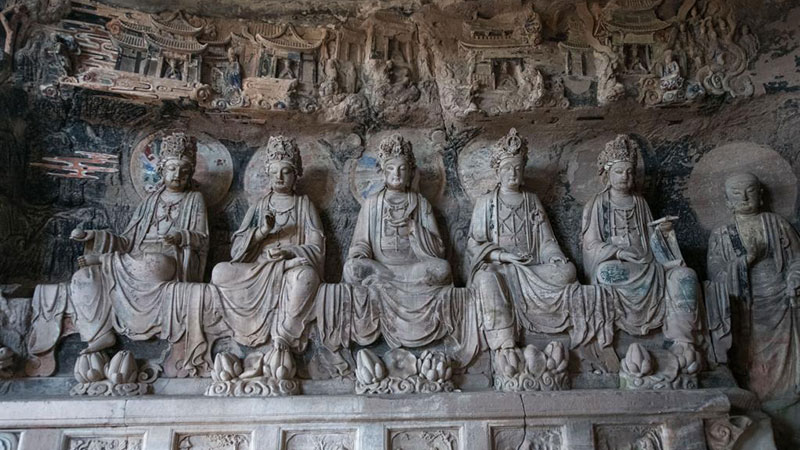 Chine : anciennes statues en pierre à Anyue