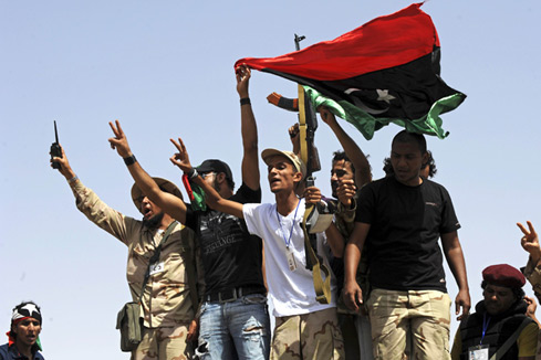 Un accord permet aux rebelles libyens d'entrer dans Bani Walid
