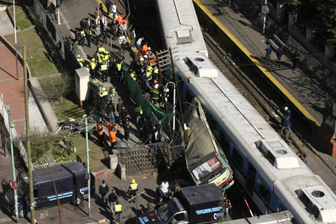 Argentine/Collision entre un autobus et 2 trains: 11 morts