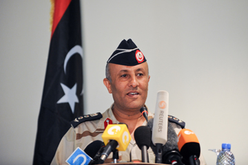 Libye : le CNT confesse son ignorance du sort de Kadhafi, des difficult&eacute;s &agrave; Bani Walid