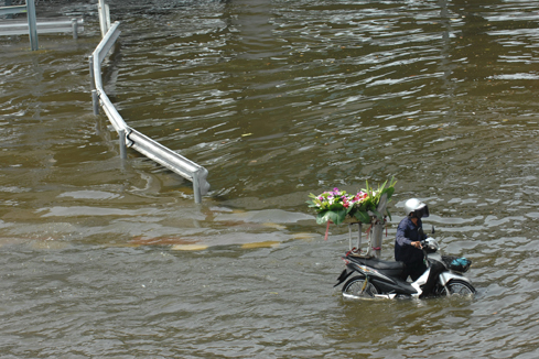 Plus de 500 morts dans les inondations en Tha&iuml;lande