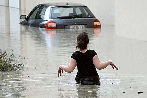 De fortes pluies dans le sud de France: un mort et un disparu