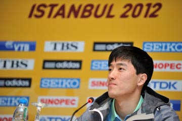 Photos: Liu Xiang &agrave; la conf&eacute;rence de presse des Championnats du monde d'athl&eacute;tisme en salle &agrave; Istanbul