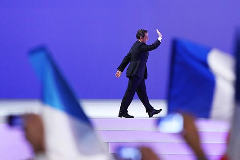 Sarkozy: les accords de Schengen "doivent &ecirc;tre r&eacute;vis&eacute;s"