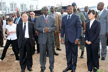 Le président togolais inaugure le centre pilote des techniques agricoles construit par la Chine