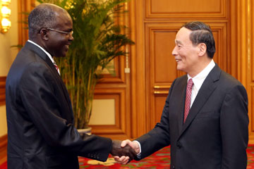 Wang Qishan rencontre le second vice-président du Burundi