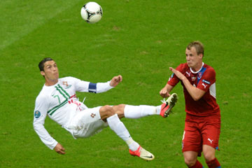 Euro 2012: le Portugal bat la R&eacute;publique Tch&egrave;que (1-0) et se qualifie pour les demi-finales