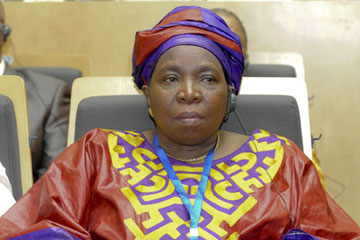 La Sud-africaine Dlamini-Zuma &eacute;lue pr&eacute;sidente de la Commission de l'UA