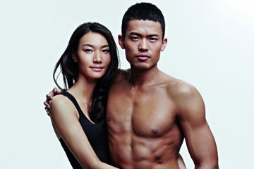 Lin Dan et son &eacute;pouse posent pour Men's Health