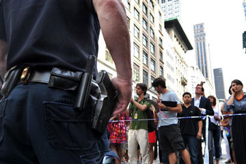 USA: deux morts et neuf bless&eacute;s dans la fusillade de l'Empire StateBuilding, l'auteur identifi&eacute;