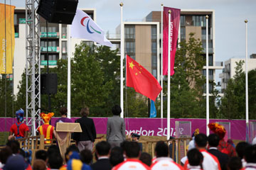 Jeux Paralympiques 2012 : c&eacute;r&eacute;monie du lever du drapeau chinois &agrave; Londres