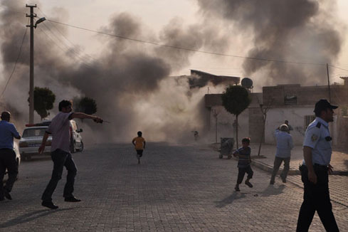 Turquie: 5 morts et 13 bless&eacute;s par des obus lanc&eacute;s depuis la Syrie (TV)