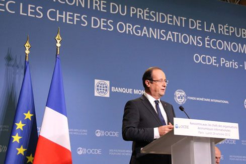 La question de la Gr&egrave;ce sera r&eacute;gl&eacute;e dans le cadre de l'Eurogroupe (Hollande)