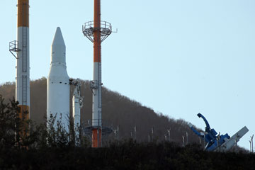 La Cor&eacute;e du Sud suspend le lancement d'une fus&eacute;e spatiale