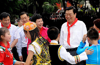 Zhang Dejiang : toujours garder le peuple à l'esprit