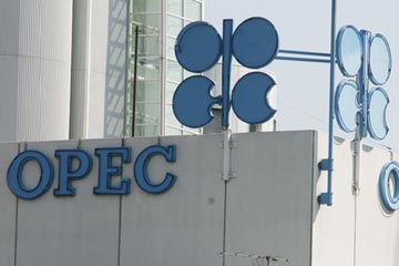 Le prix du p&eacute;trole de l'OPEP continue d'augmenter