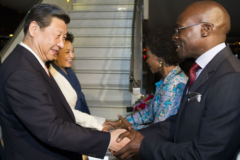 Le pr&eacute;sident chinois entame une visite d'Etat en Afrique du Sud