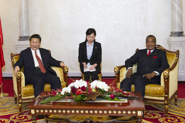 Les pr&eacute;sidents chinois et congolais promettent de renforcer la coop&eacute;ration bilat&eacute;rale