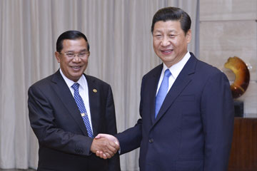 Le pr&eacute;sident chinois salue les relations entre la Chine et le Cambodge