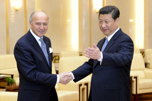 Xi Jinping appelle &agrave; enrichir le partenariat sino-fran&ccedil;ais