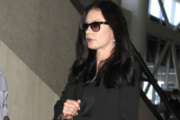 Catherine Zeta-Jones de retour &agrave; la maison