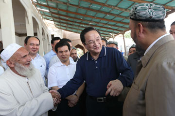 Yu Zhengsheng met l'accent sur la lutte contre l'extr&eacute;misme et le terrorisme au Xinjiang