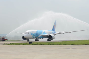 Livraison du premier Boeing 787 en Chine