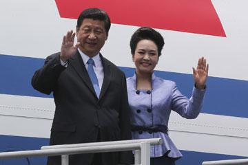 Arriv&eacute;e du pr&eacute;sident chinois au Mexique pour une visite d'Etat
