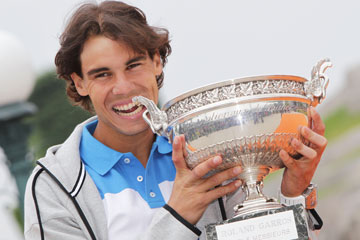 Nadal f&ecirc;te sa victoire &agrave; Disneyland Paris