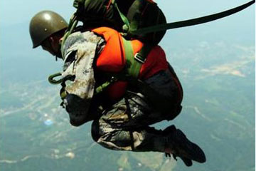 Photo : un entra&icirc;nement au saut en parachute &agrave; Nanjing