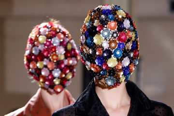 PHOTOS - Haute Couture automne-hiver 2013-2014 : tout sur la t&ecirc;te