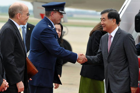 Arriv&eacute;e de la d&eacute;l&eacute;gation chinoise pour le 5e round du dialogue sino-am&eacute;ricain de haut niveau