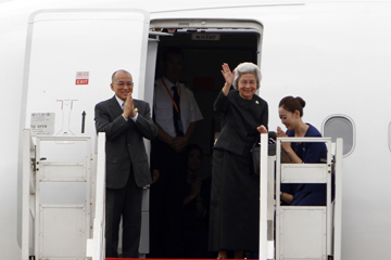 Le roi du Cambodge en route vers Beijing pour un examen m&eacute;dical de routine