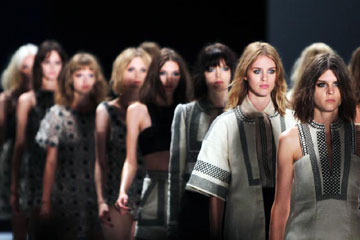 Fashion Week de New York printemps-&eacute;t&eacute; 2014 : un d&eacute;fil&eacute; de Jill Stuart