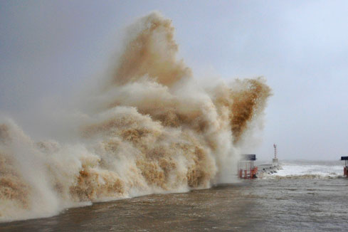 Le typhon Usagi fait deux morts en Chine