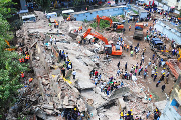 Effondrement d'un immeuble &agrave; Bombay : le bilan s'&eacute;l&egrave;ve &agrave; 61 morts
