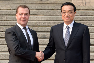 Li Keqiang: l'amiti&eacute; sino-russe ne se conjugue pas uniquement au pass&eacute;