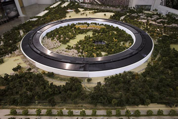 En images : D&eacute;couvrez le futur si&egrave;ge central d'Apple en forme de vaisseau spatial
