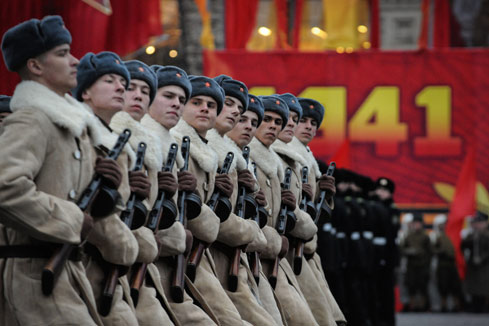 Moscou: d&eacute;fil&eacute; militaire sur la Place Rouge