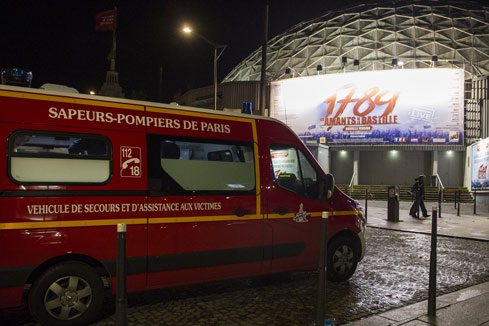 Paris : explosion accidentelle au Palais des sports, au moins 15 bless&eacute;s, dont 5 graves