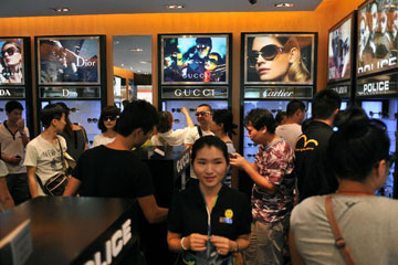 Chine : les ventes de produits hors taxes en hausse dans la province touristique de Hainan
