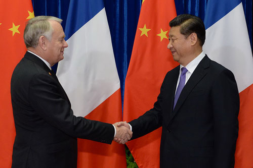 Le pr&eacute;sident chinois rencontre le Premier ministre fran&ccedil;ais
