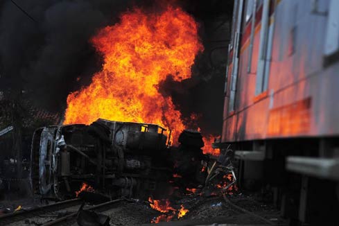 Indon&eacute;sie: 6 morts et 59 bless&eacute;s dans une collision entre un train et un camion &agrave; Jakarta