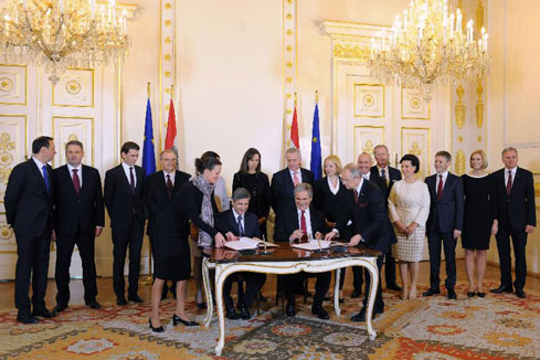 Le nouveau gouvernement autrichien a pr&ecirc;t&eacute; serment