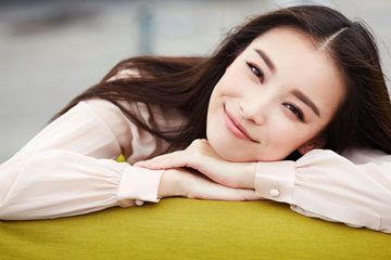 De nouvelles photos de l'actrice chinoise Ni Ni