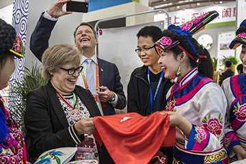 Chine : Exposition internationale du tourisme de la Route de la Soie &agrave; Xi'an