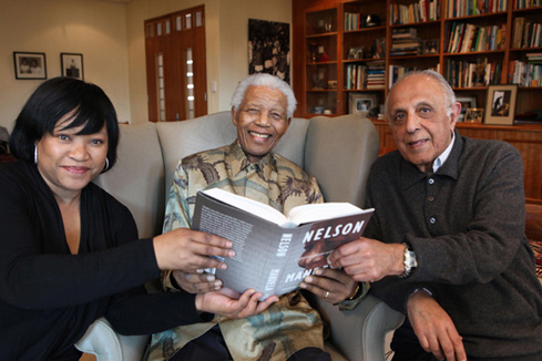 Mandela r&eacute;pond bien aux traitements (m&eacute;decin)